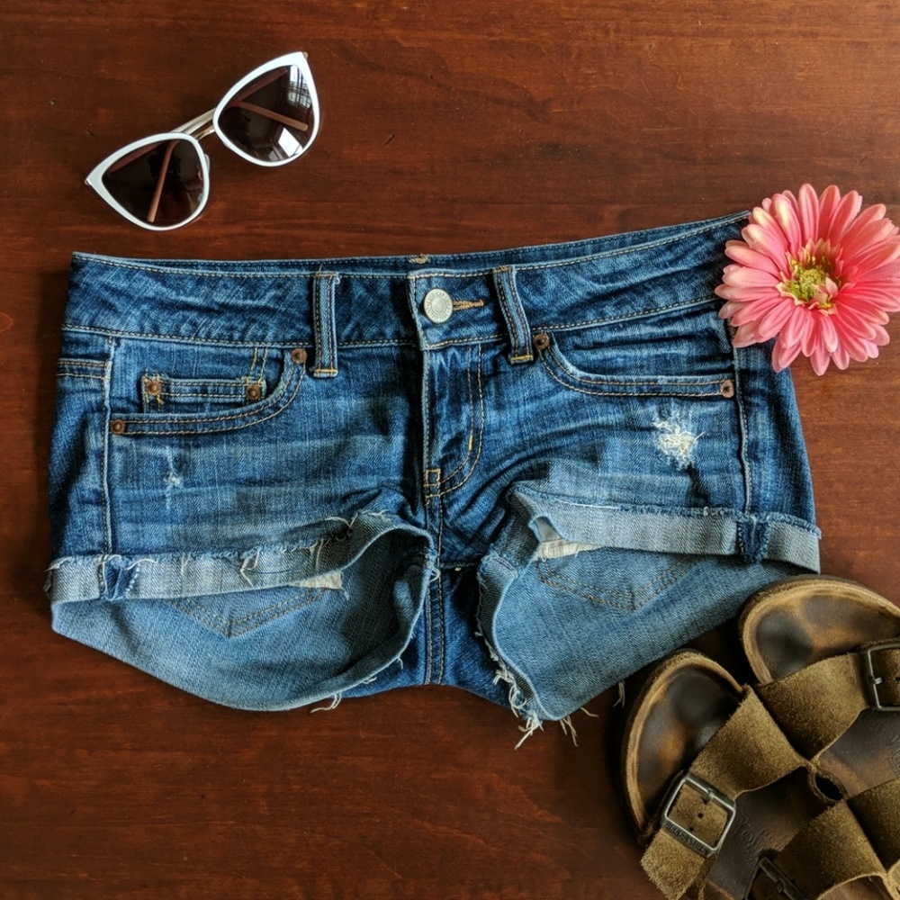 American Eagle distressed jean shorts